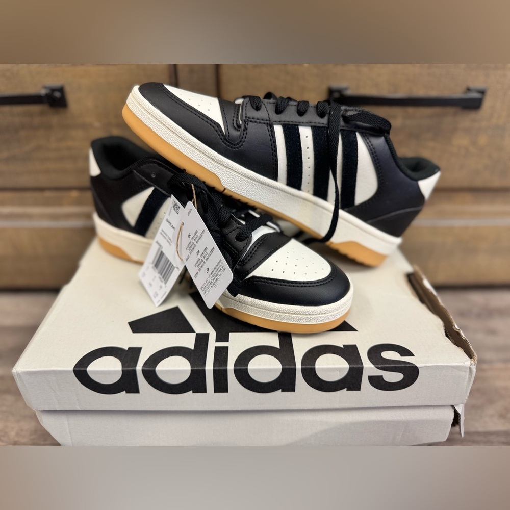 NIB Adidas Break Start Low Women's Athletic Shoes Black‎ Size 5 1/2 US MSRP $70